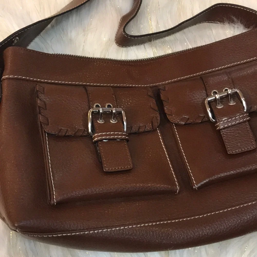 Y2K style BCBG MaxAzria brown pebble medium leather purse